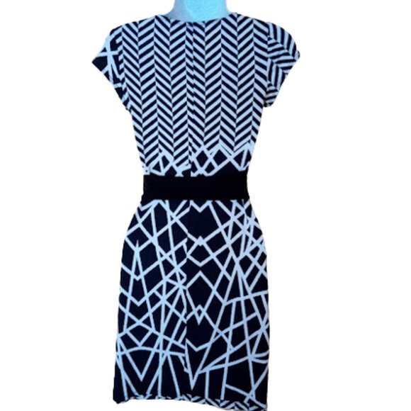 PURPLE RAIN Stretch Faux Wrap Bodycon Dress Size Small - Picture 2 of 3